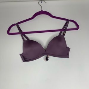 Victoria’s Secret Bra (Padded, No-wire) 30B